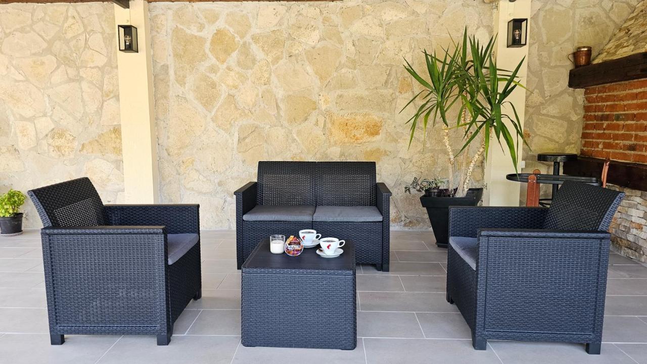Holiday Home Natura With Private Pool Мостар Екстер'єр фото